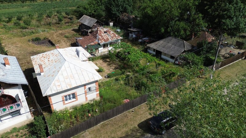 Motoesti, casa la tara, confort de oras, langa Pitesti.
