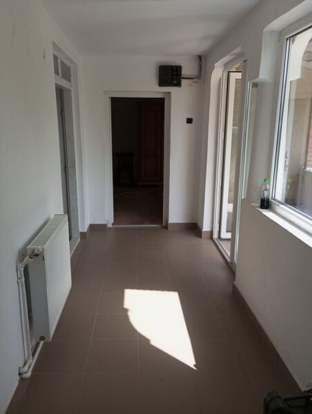 Motoesti, casa la tara, confort de oras, langa Pitesti.