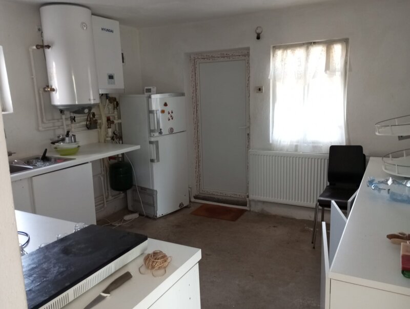 Motoesti, casa la tara, confort de oras, langa Pitesti.